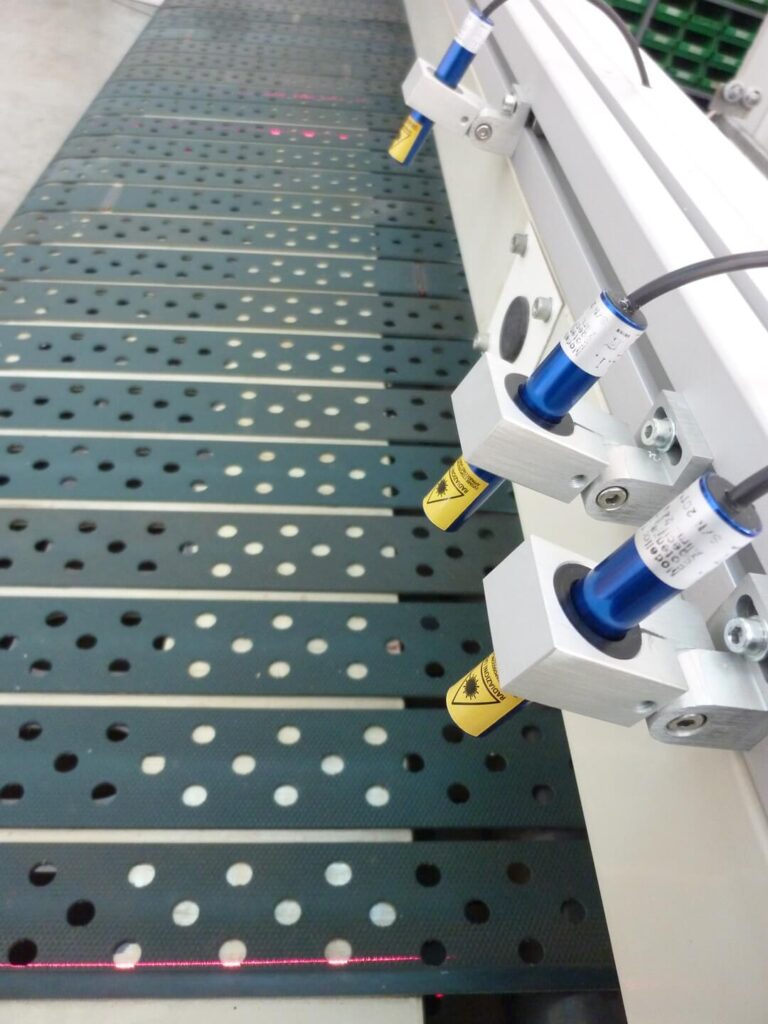 LASER LINE CENTRATURA CAPI